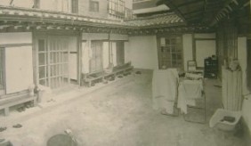 近年まで残っていた黒石洞の家 近年まで残っていた黒石洞の家