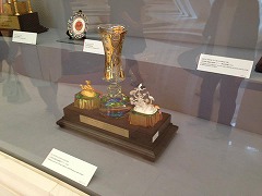 贈り物の数々(クリックで拡大表示) 贈り物の数々