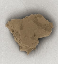 イトカワ微粒子の電子顕微鏡写真(提供:JAXA)